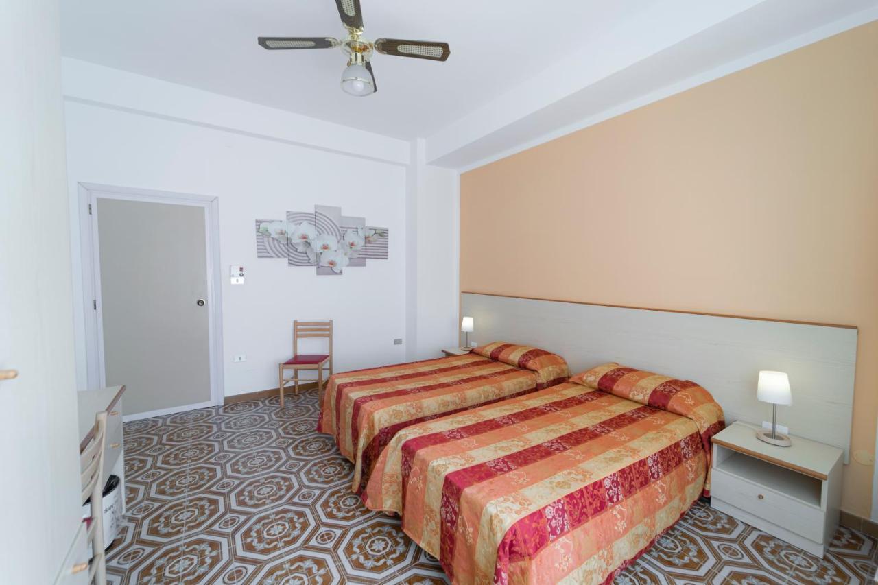 Casa Vacanza San Pietro Maiori Ngoại thất bức ảnh