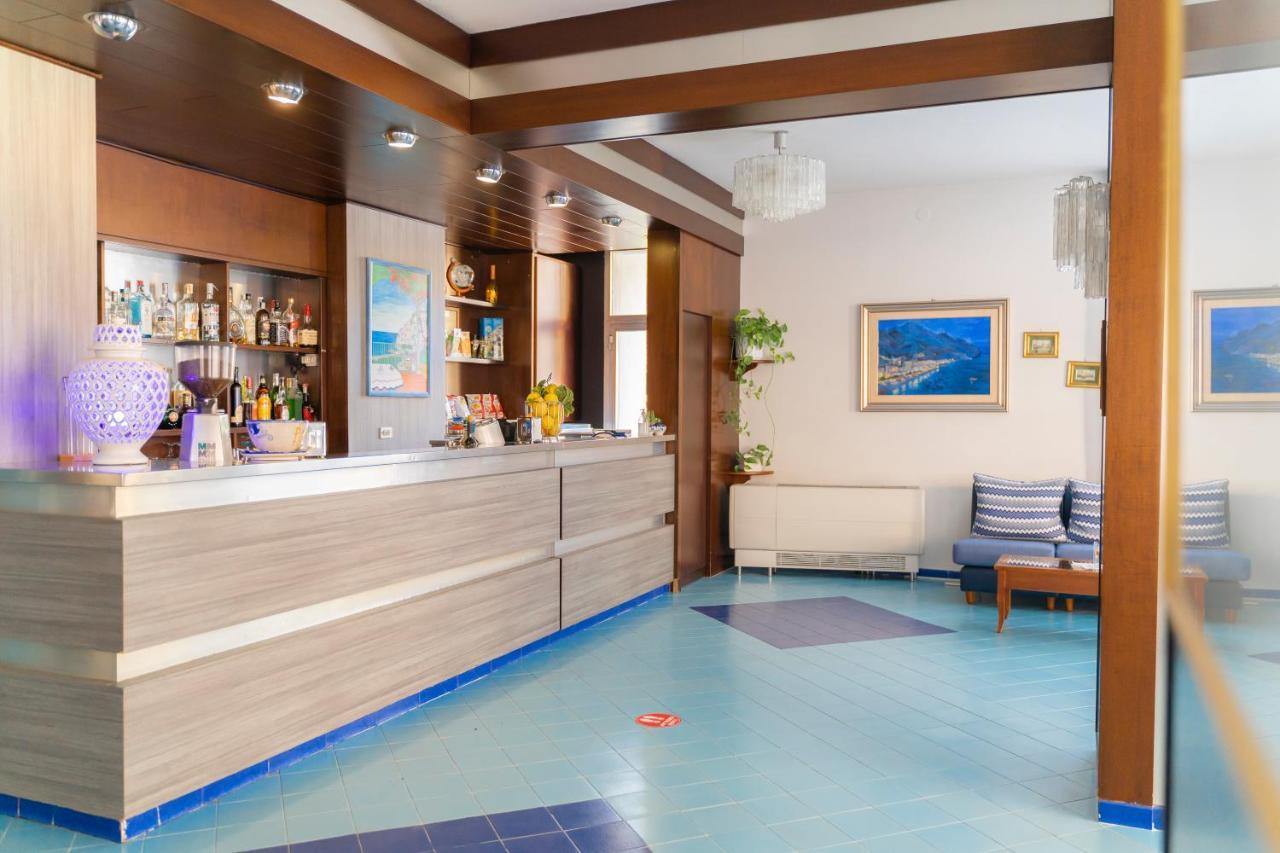 Casa Vacanza San Pietro Maiori Ngoại thất bức ảnh
