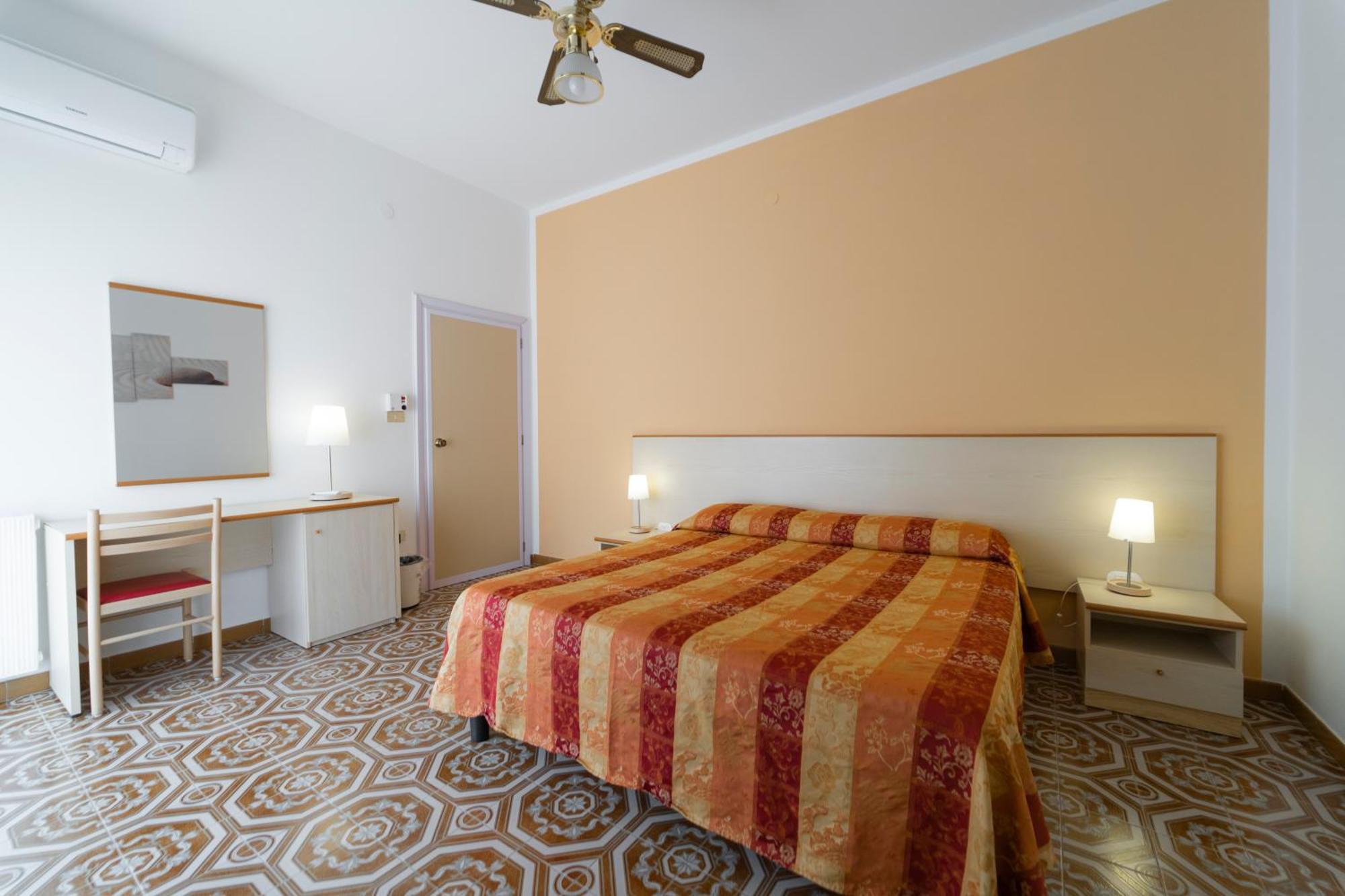 Casa Vacanza San Pietro Maiori Ngoại thất bức ảnh