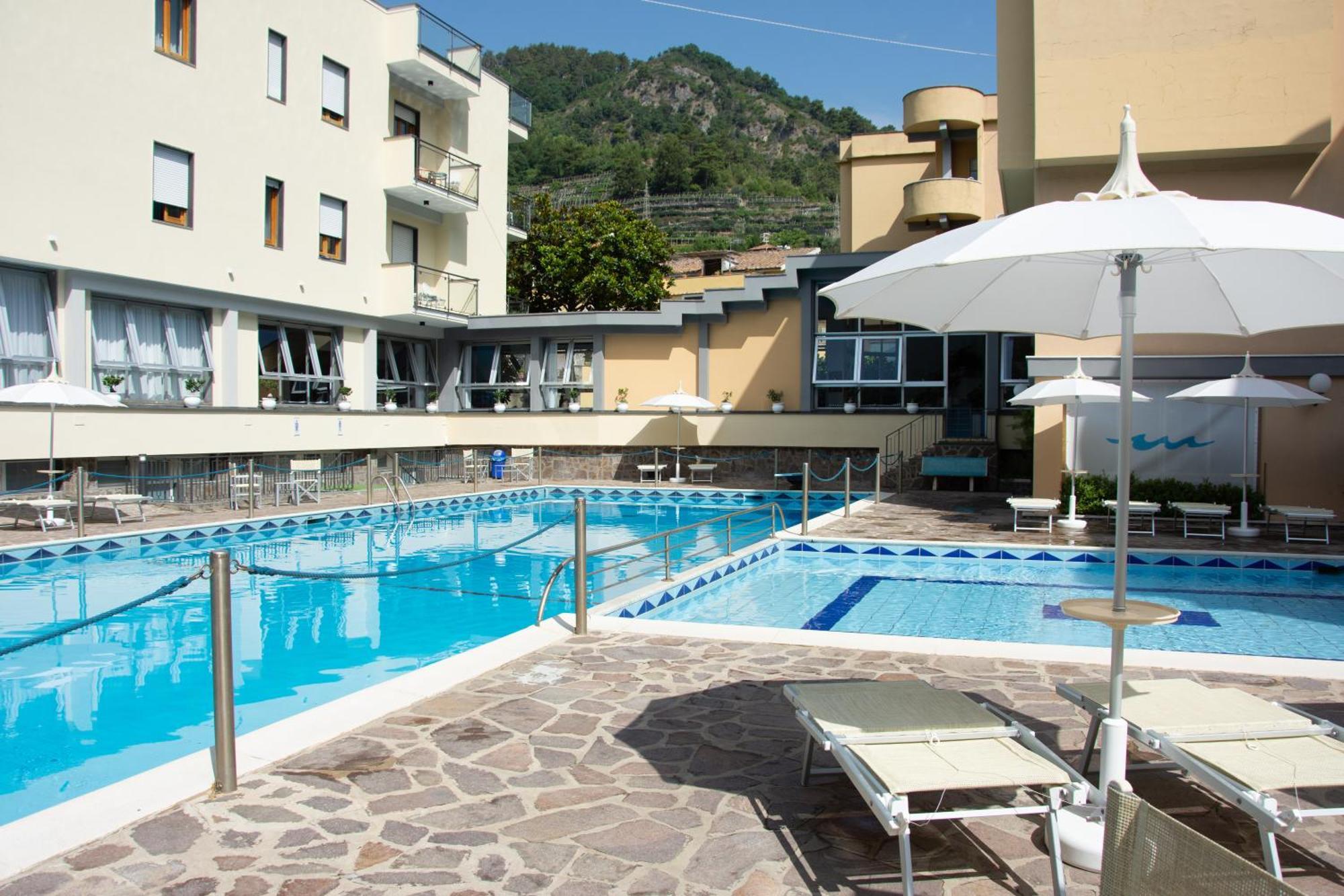 Casa Vacanza San Pietro Maiori Ngoại thất bức ảnh