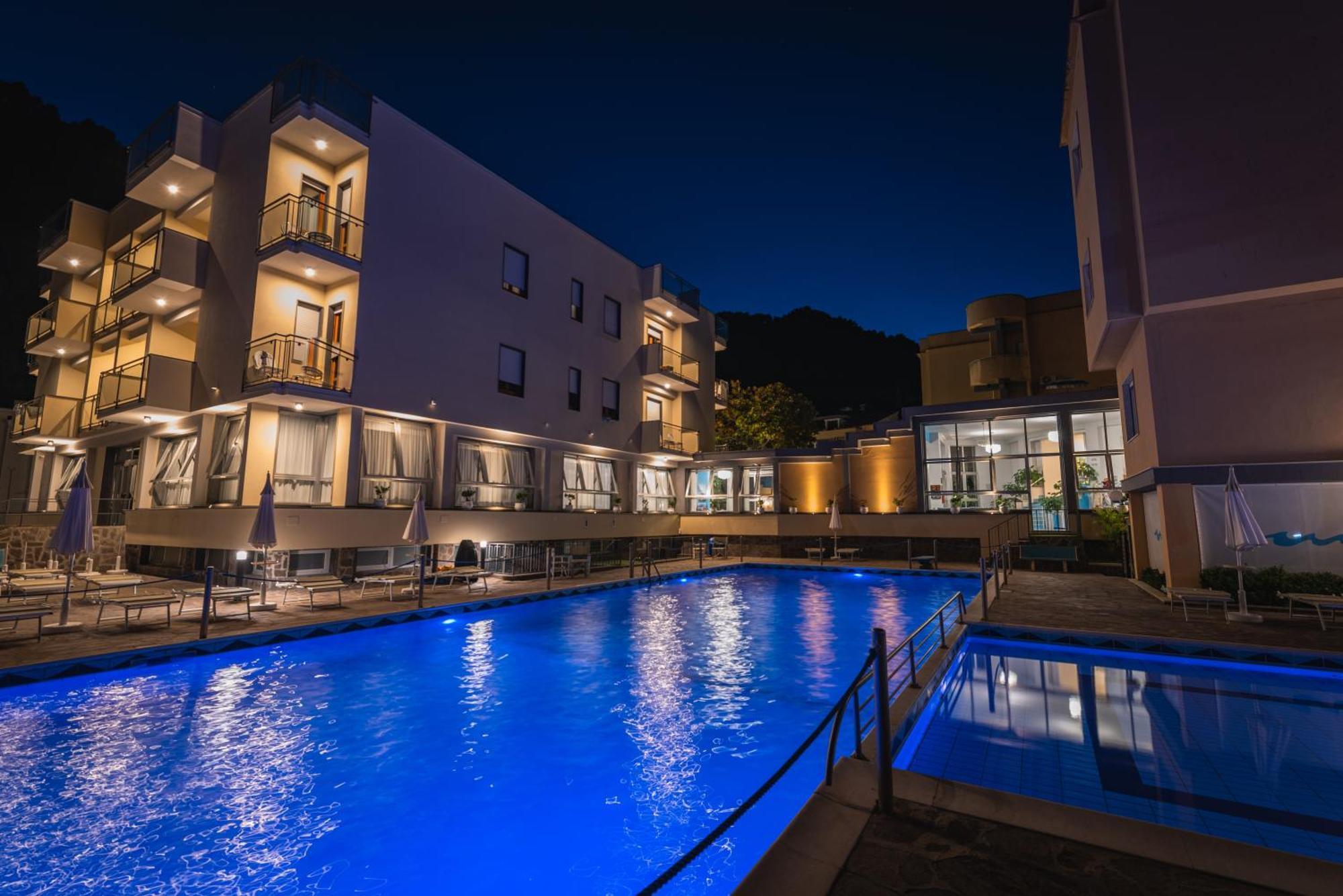 Casa Vacanza San Pietro Maiori Ngoại thất bức ảnh